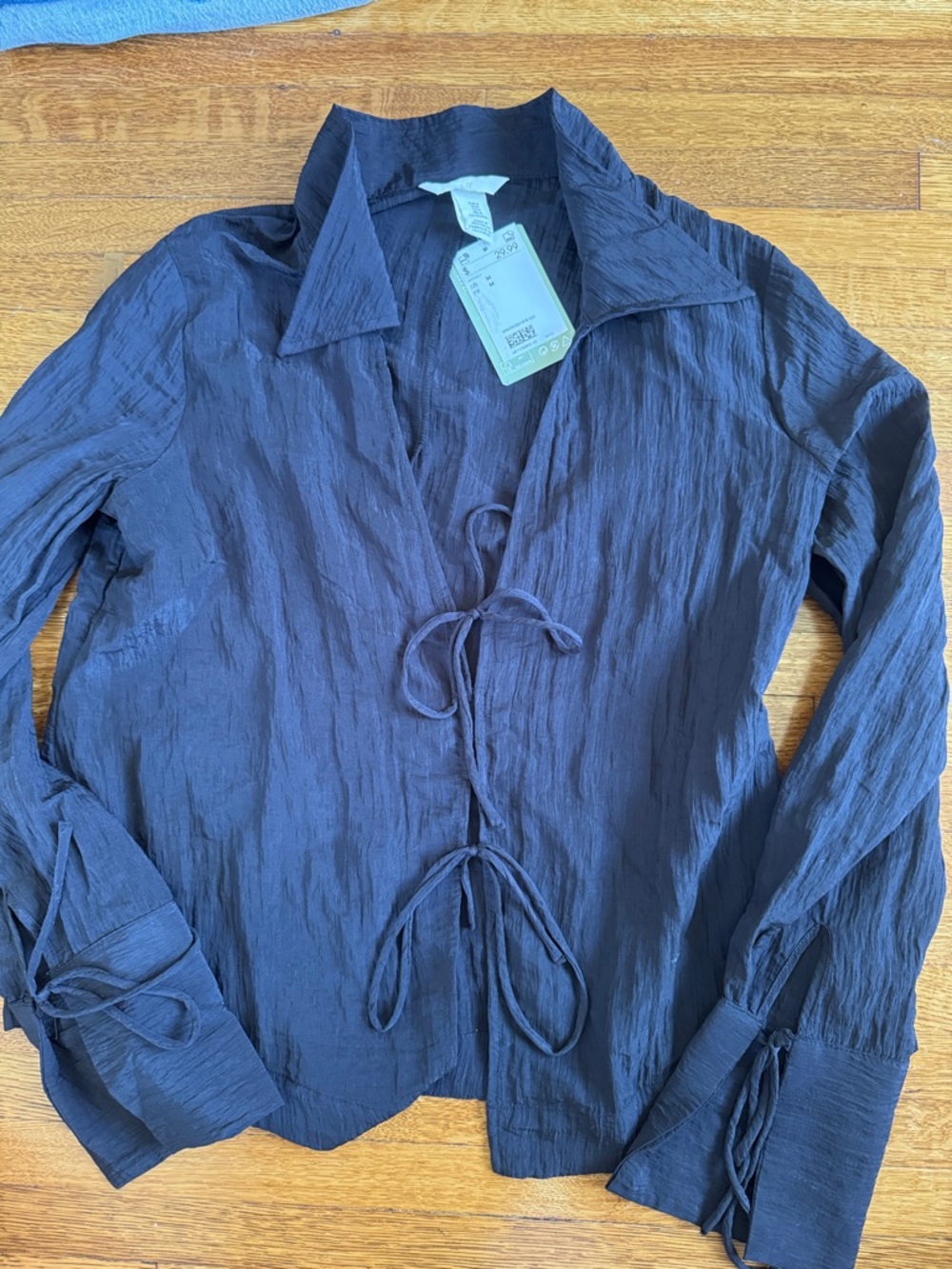 H&M Black Crinkled Tie-Front Shirt Blouse